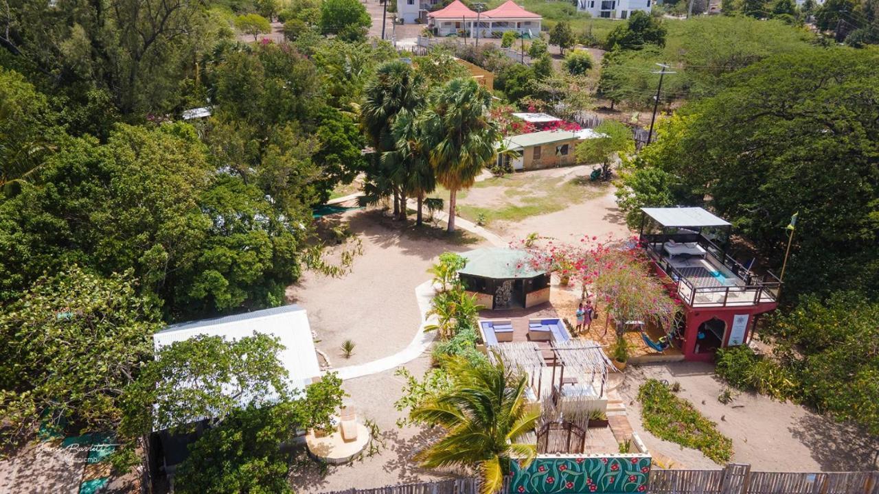 Katamah Beachfront Guesthouse Treasure Beach Esterno foto