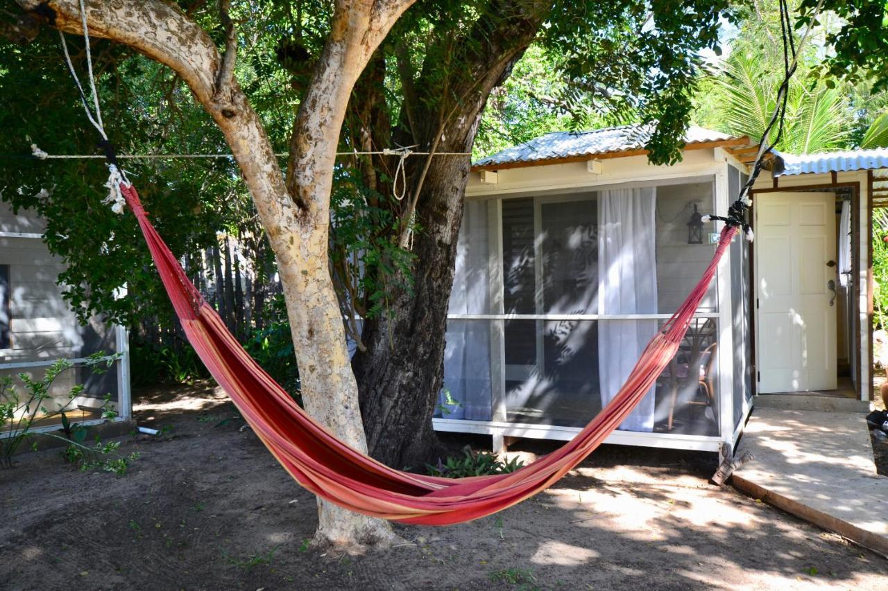 Katamah Beachfront Guesthouse Treasure Beach Esterno foto