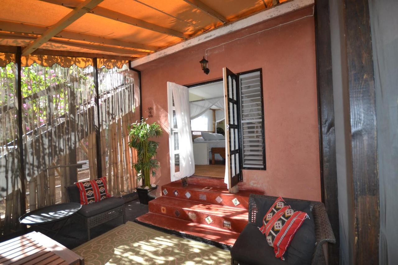 Katamah Beachfront Guesthouse Treasure Beach Esterno foto
