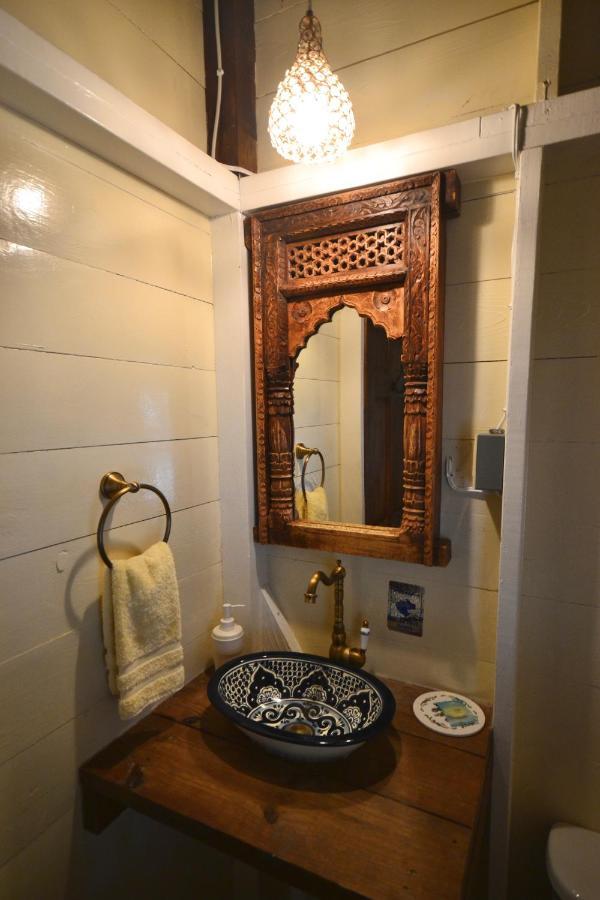 Katamah Beachfront Guesthouse Treasure Beach Esterno foto