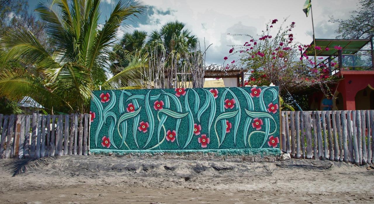 Katamah Beachfront Guesthouse Treasure Beach Esterno foto